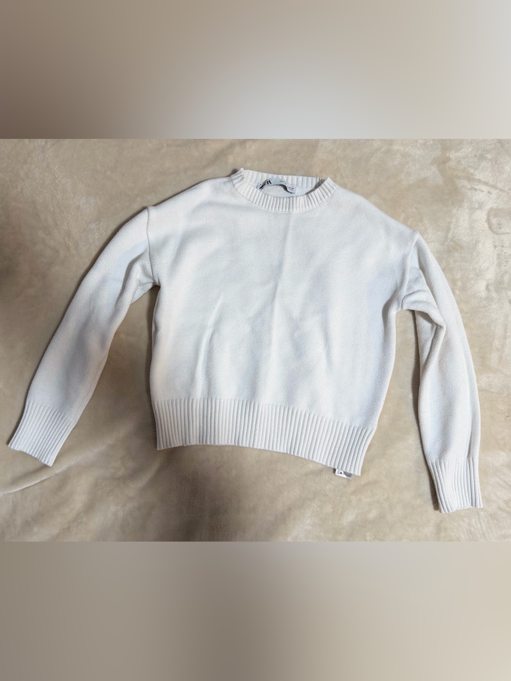 Zara White Crewneck Sweater